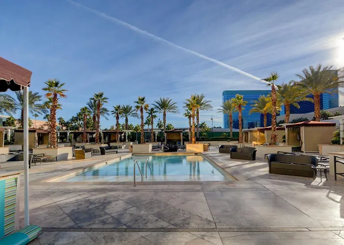 Mgm Signature-06-711 Strip View Jacuzzi Studio